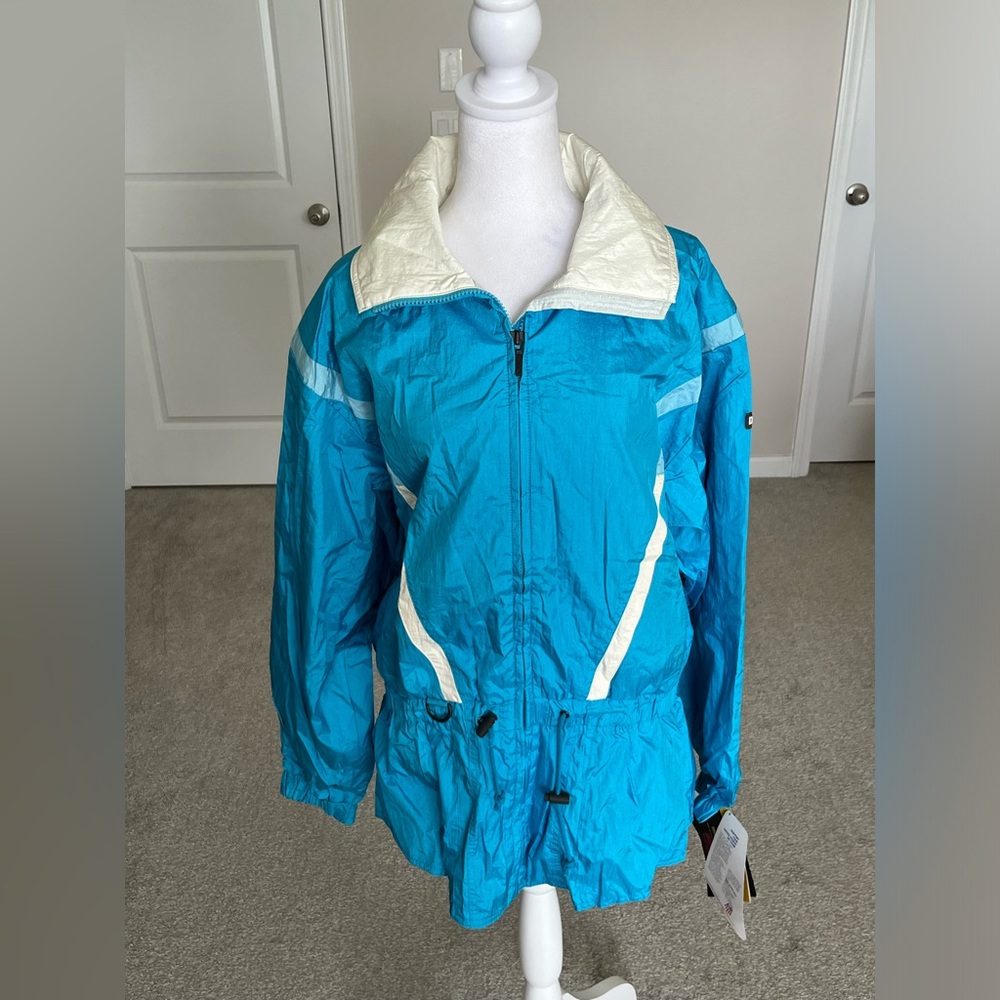 NWT Descente Blue Ski/Snow/Outdoor Jacket Size Large